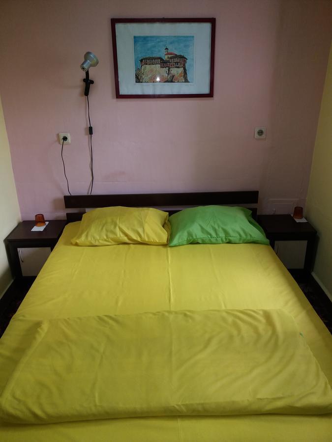 Стаи За Гости Ореха Троян Private Rooms Oreha Exterior photo